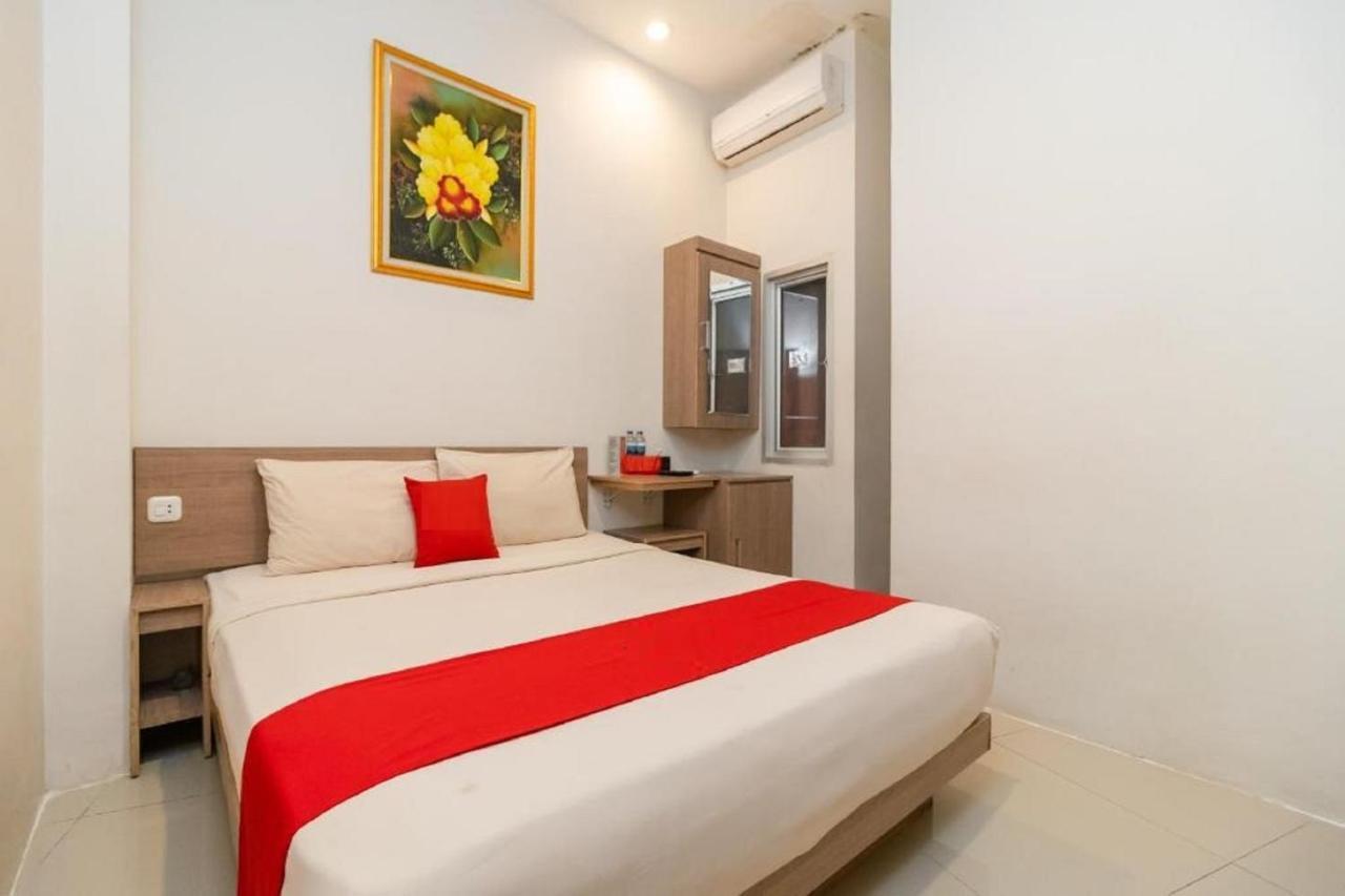 Hotel Domino Palembang Buitenkant foto