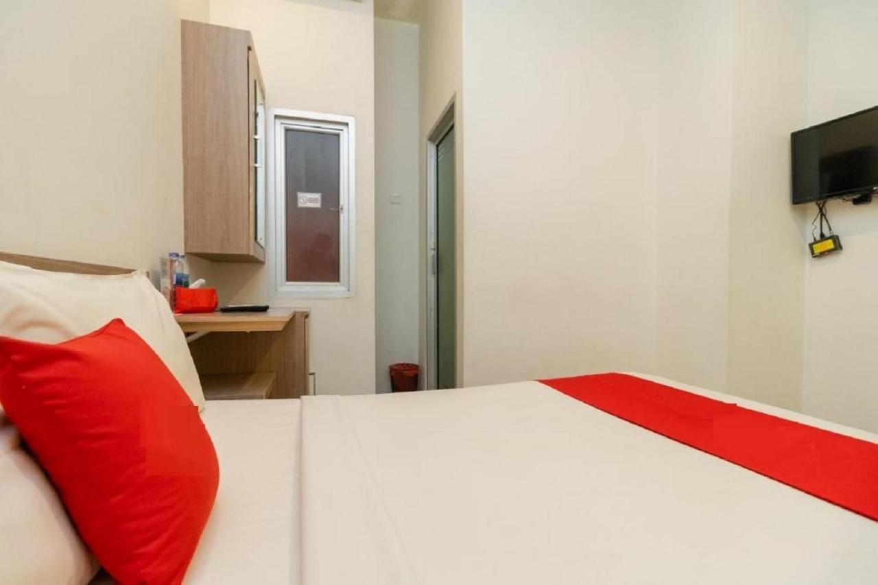 Hotel Domino Palembang Buitenkant foto