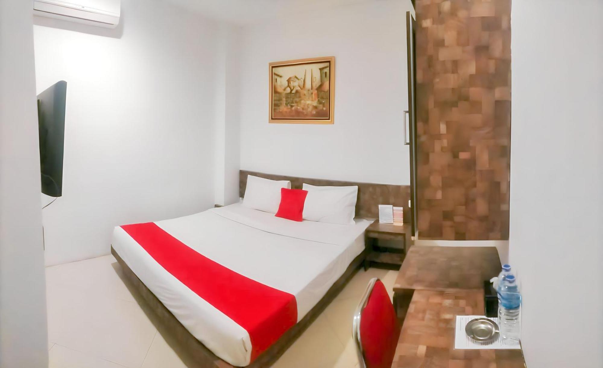Hotel Domino Palembang Buitenkant foto