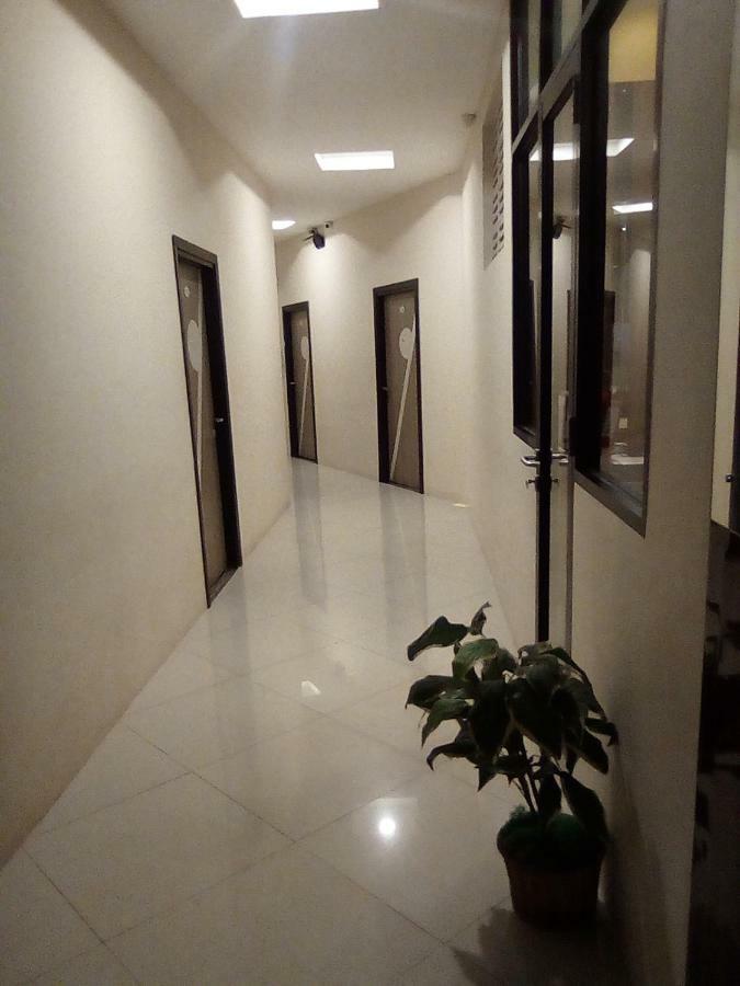 Hotel Domino Palembang Buitenkant foto
