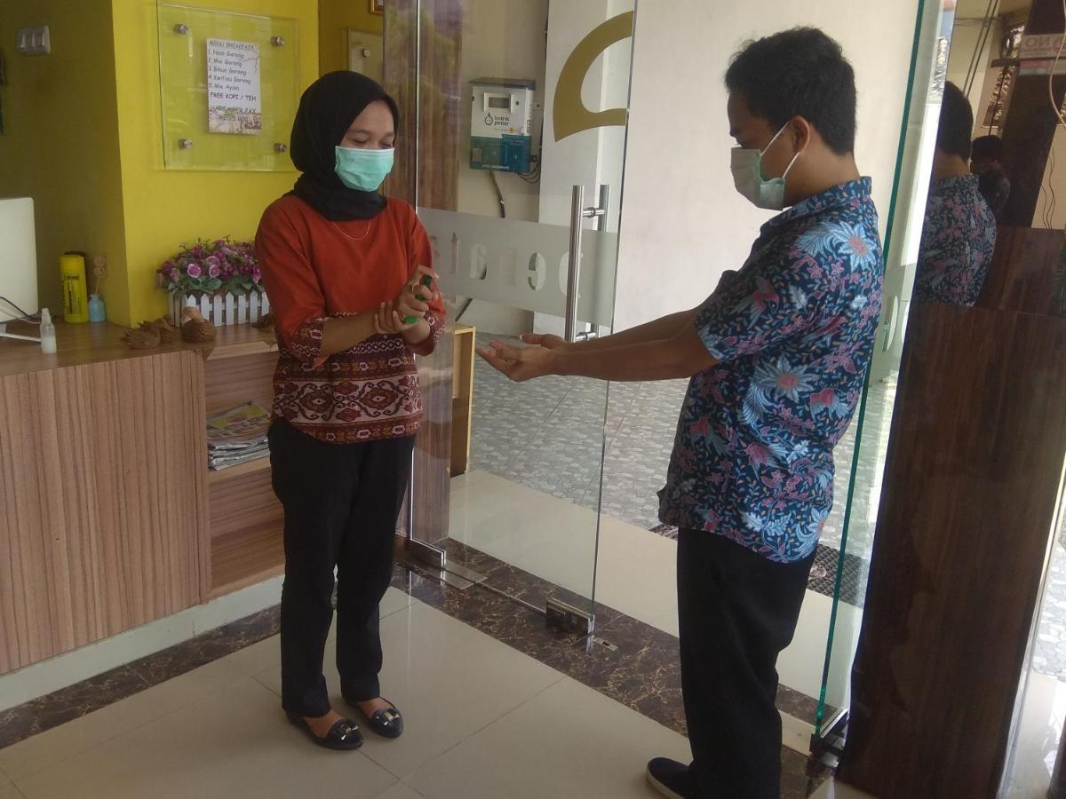 Hotel Domino Palembang Buitenkant foto